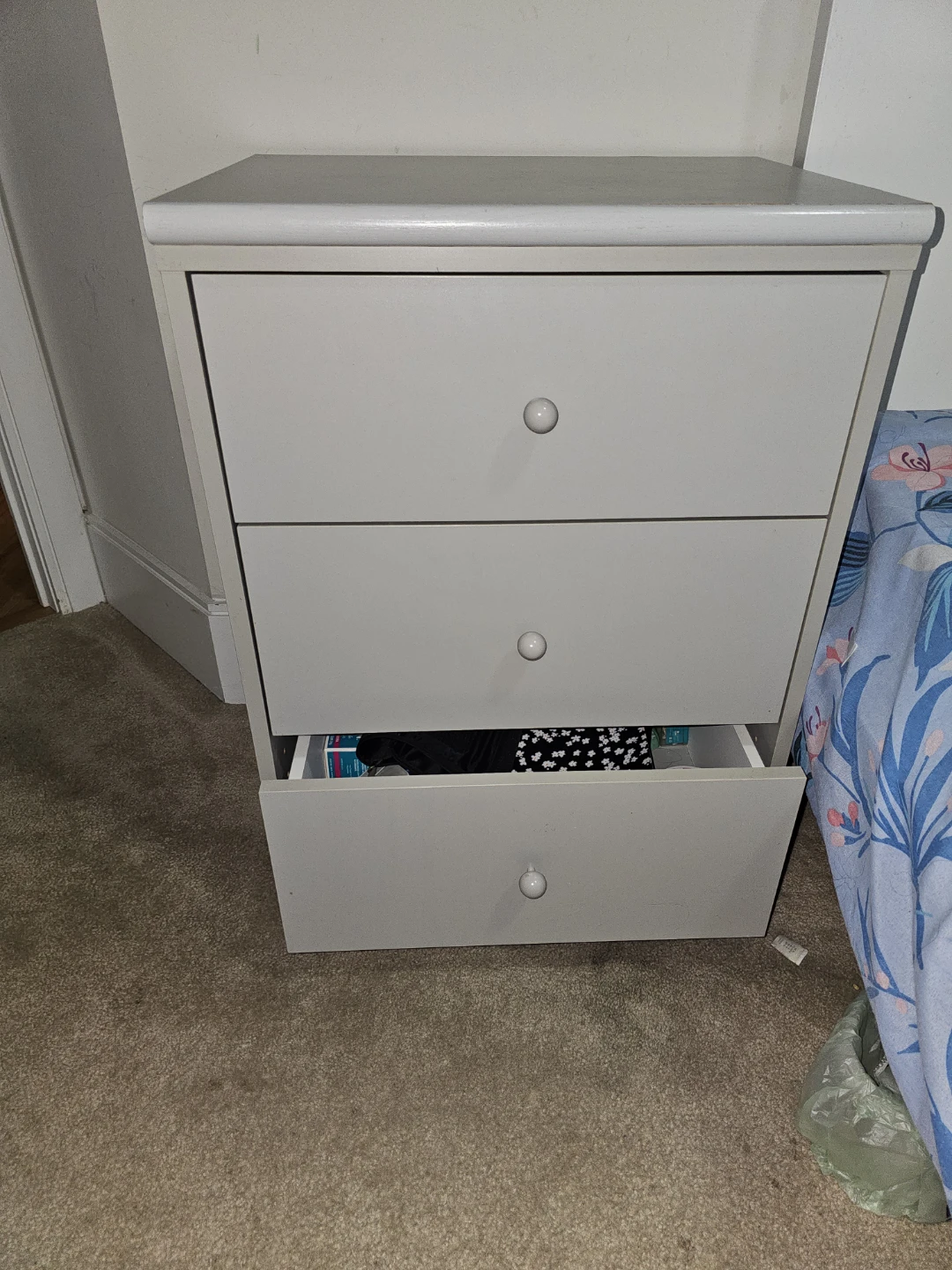 Grey 3-Drawer Nightstand - photo 2