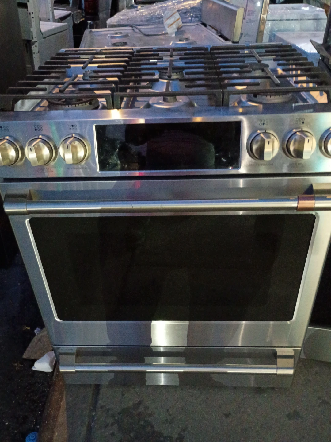Ge cafe stove 6 burner