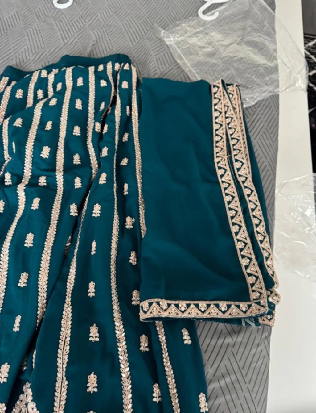 Teal and gold embroidered lehenga choli set - photo 3