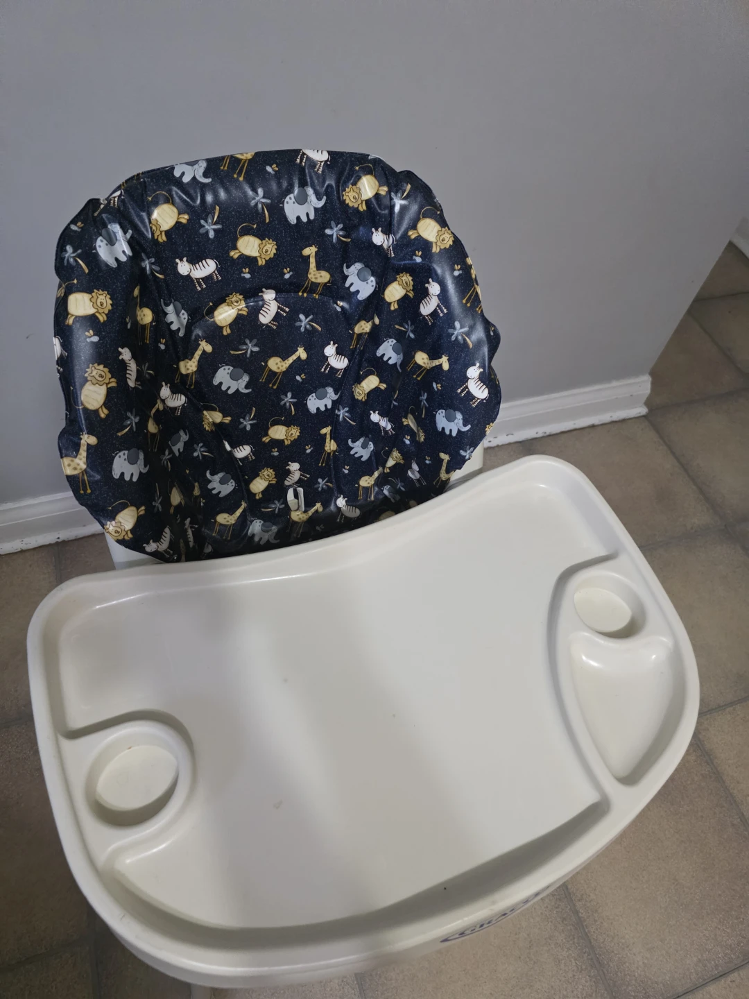 Graco Easy Chair High Chair - Safari Print - photo 2