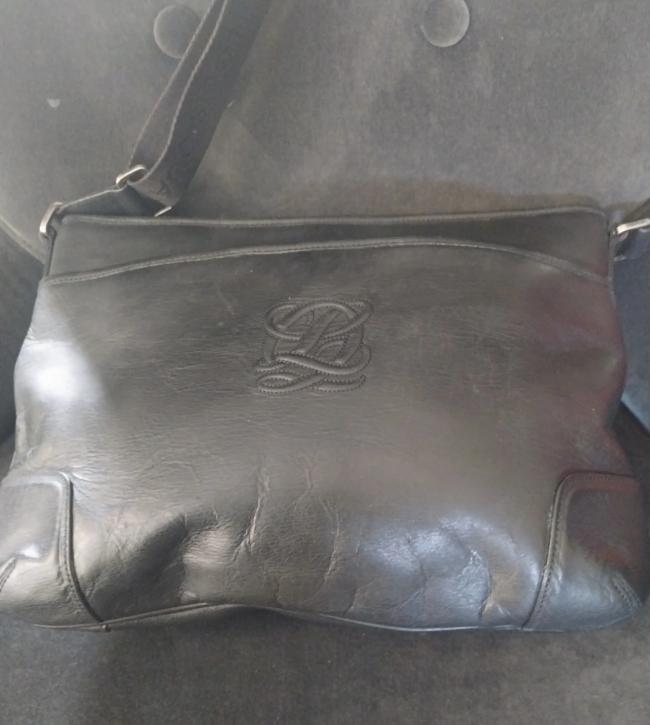 LOUIS QUATORZE Black Leather Shoulder Bag
