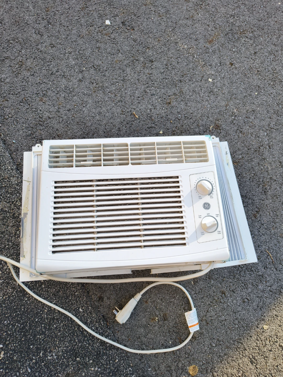 GE air conditioner 5050 btu