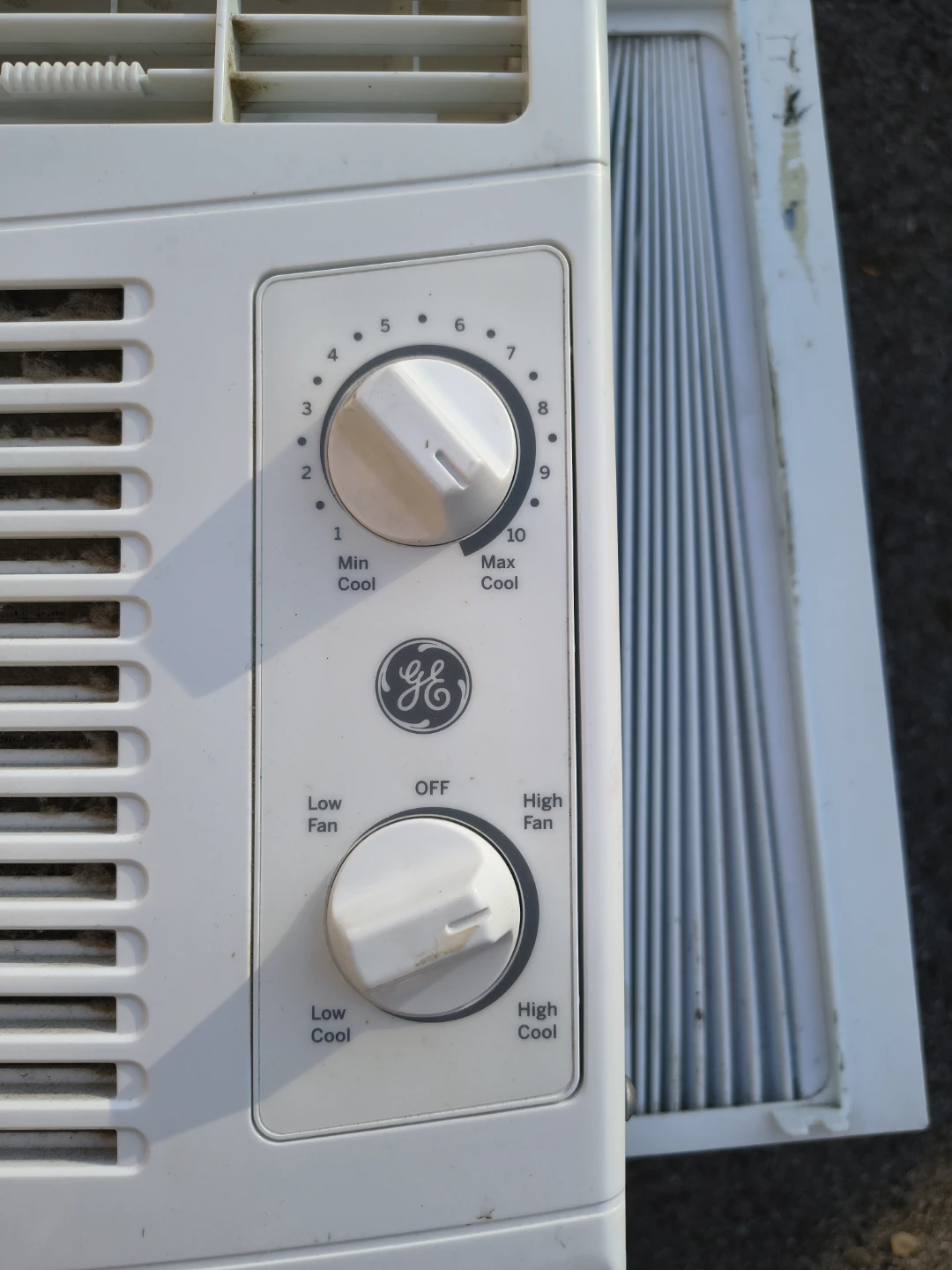 GE air conditioner 5050 btu - photo 2
