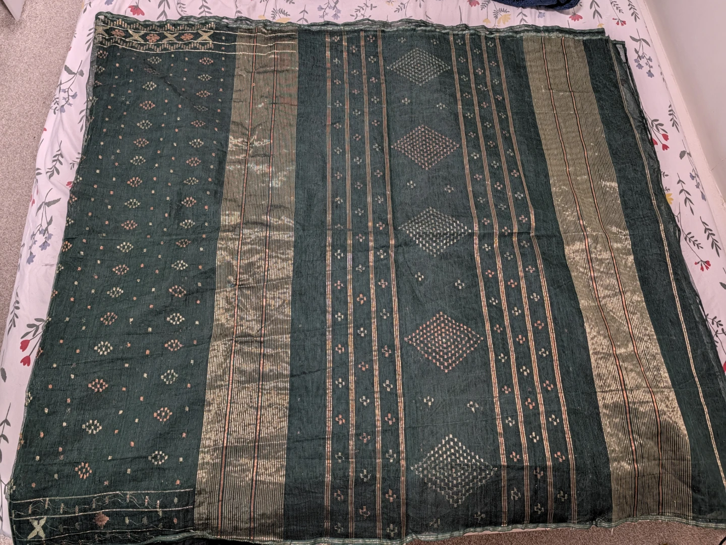 Green Jamdani Saree with Golden works - photo 5