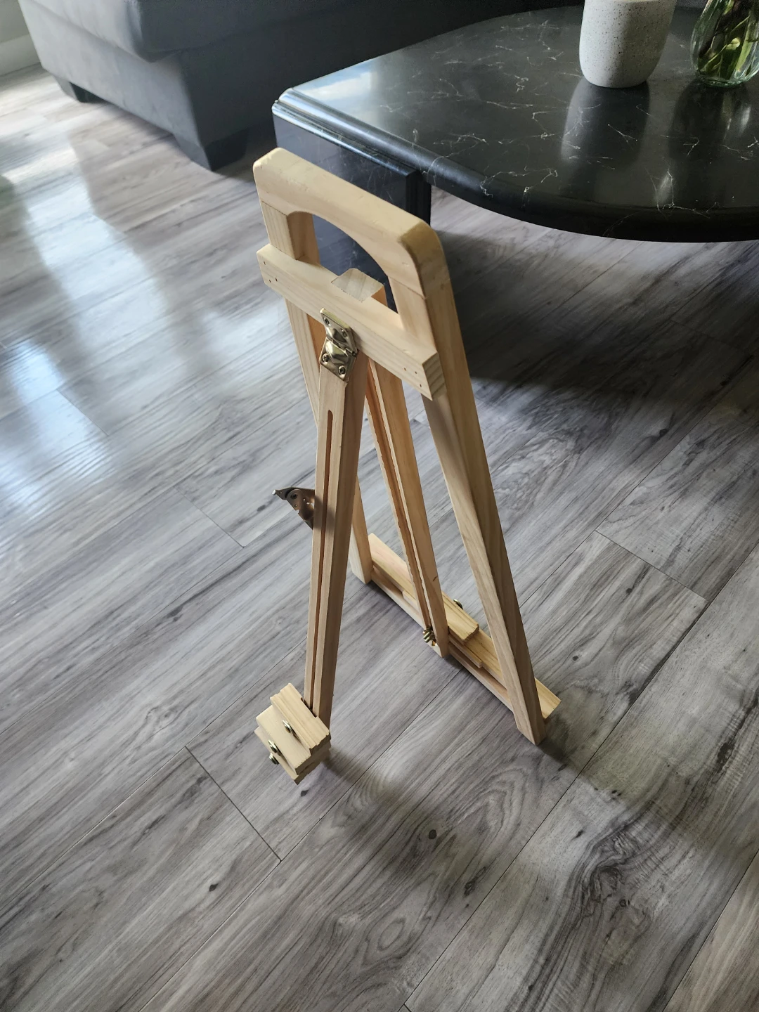 Wooden Tabletop Easel