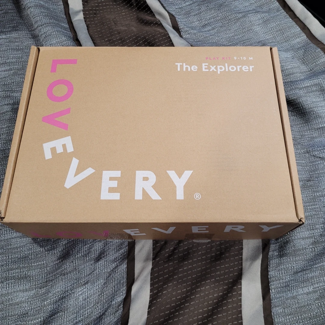 Lovevery The Explorer Play Kit 9-10 Months - photo 4