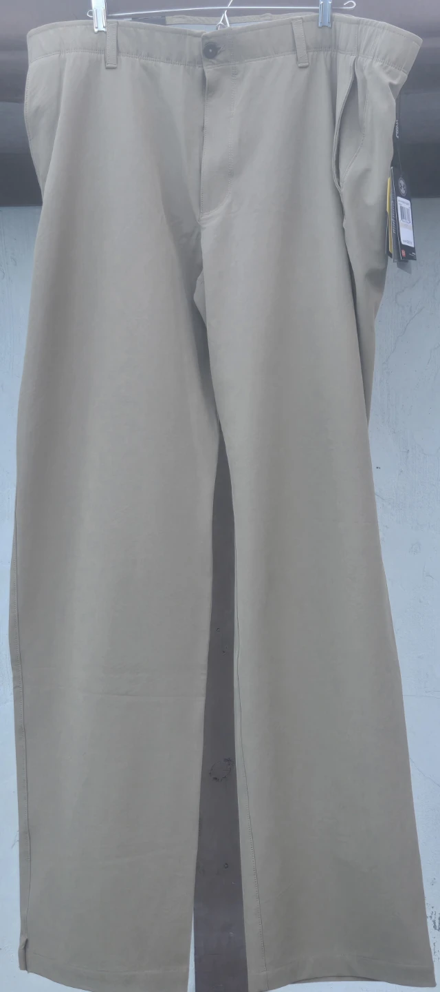 NWT Under Armour Men's Cold Gear straight-fit pants.42x36.