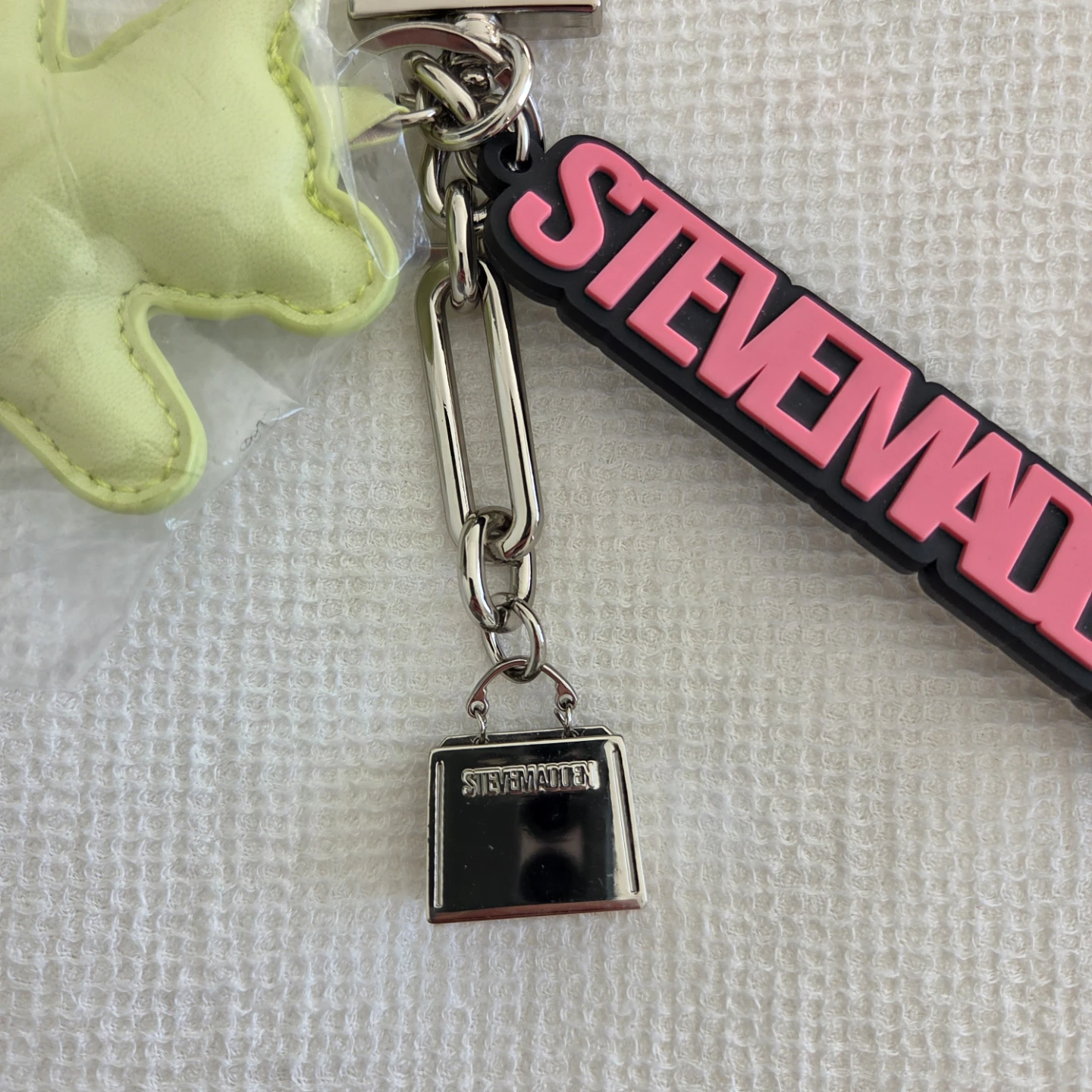 Steve Madden Bag Charm Keychain - photo 3