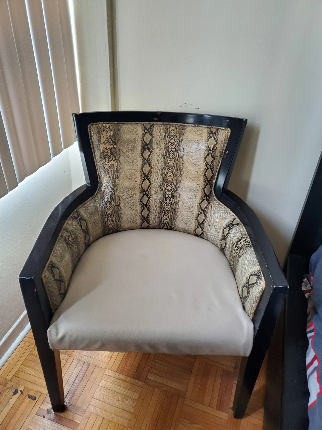 Armchair with Snakeskin Pattern - photo 2