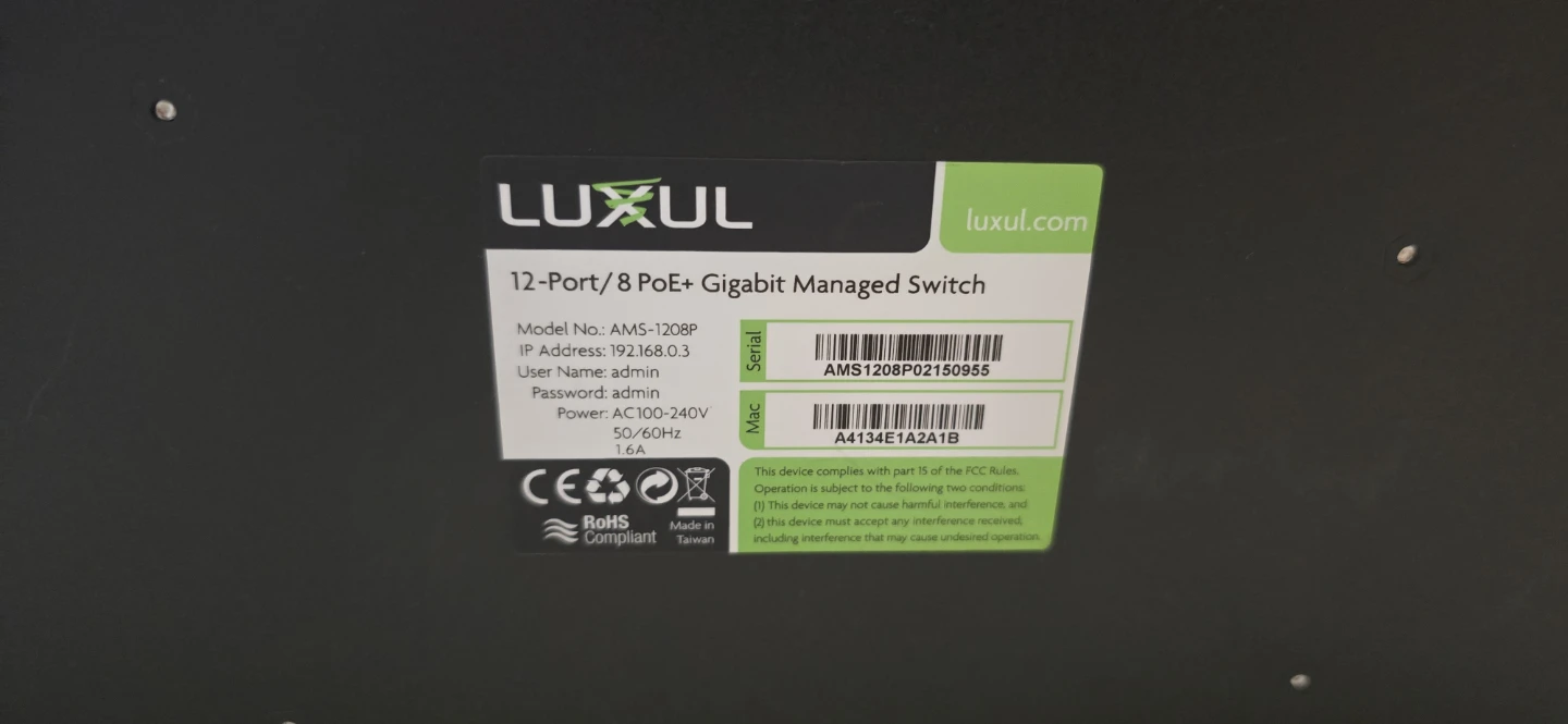 12port / 7 PoE+ Gigabit Managed Switch - photo 2