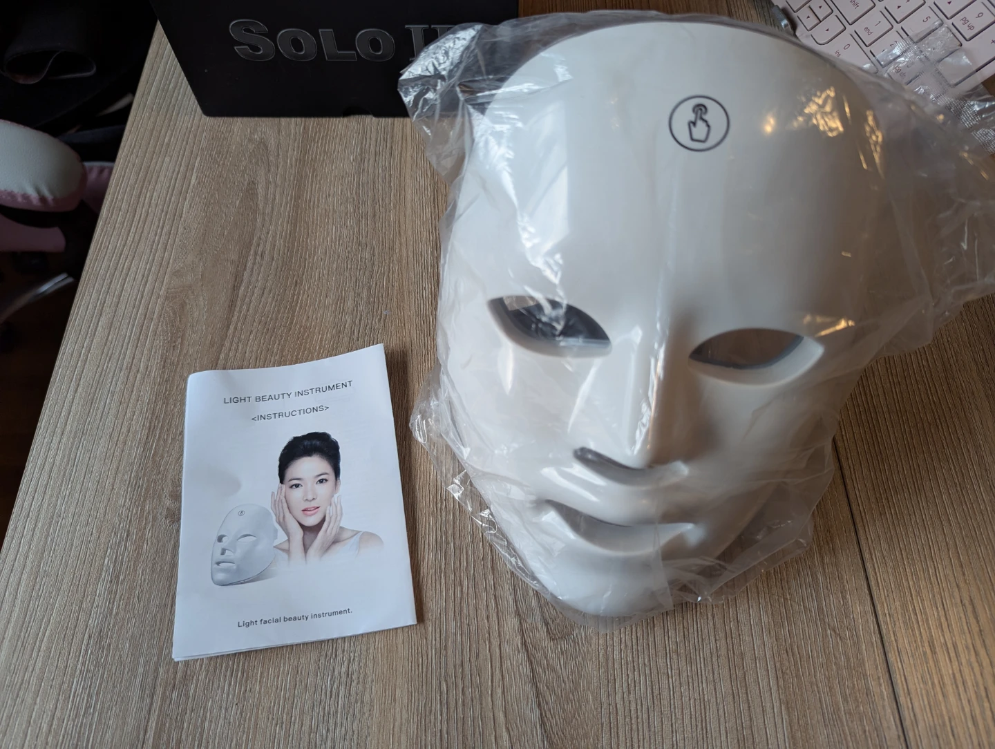 Light Beauty Instrument Facial Mask