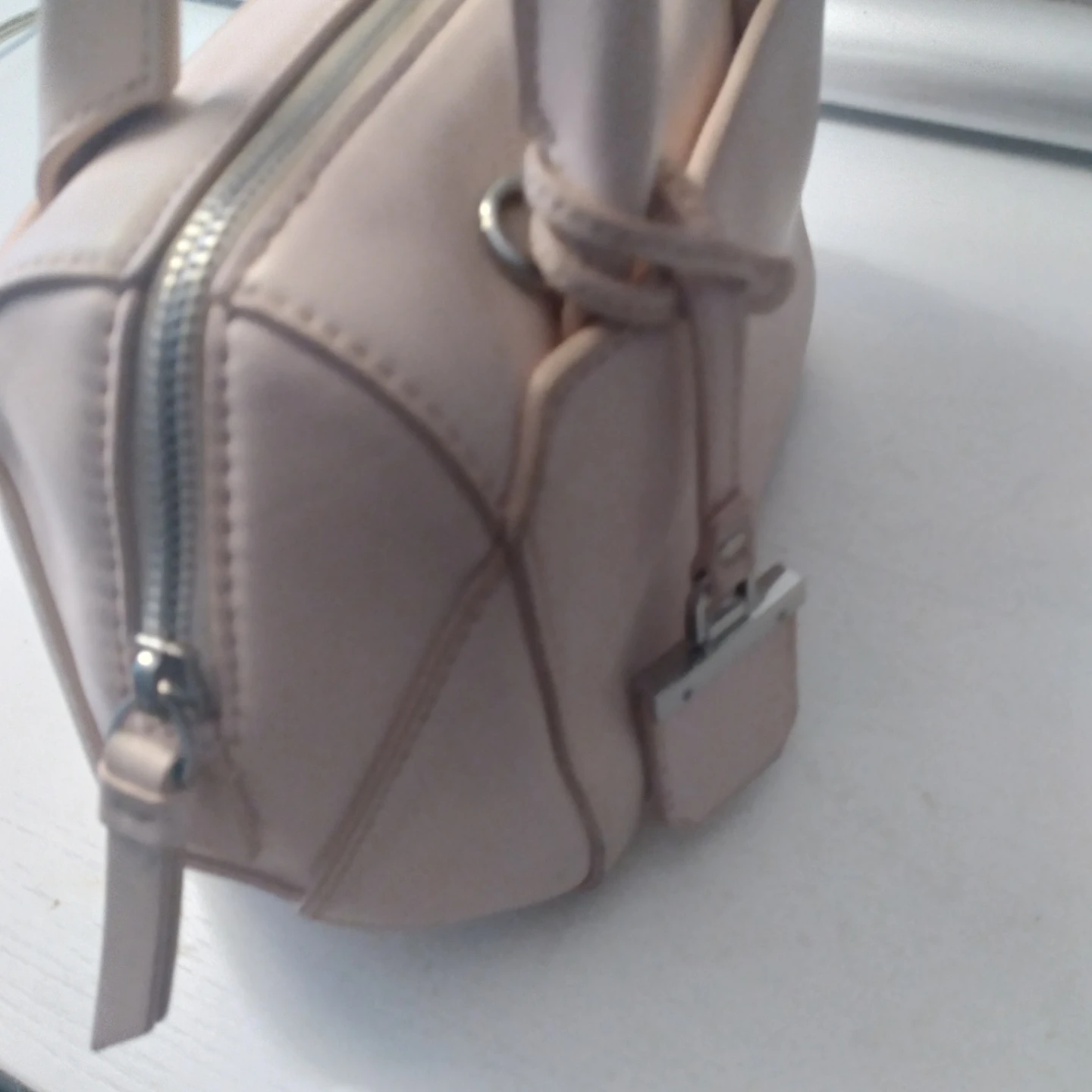 DKNY Mini Barrel Bag - Light Pink - photo 4