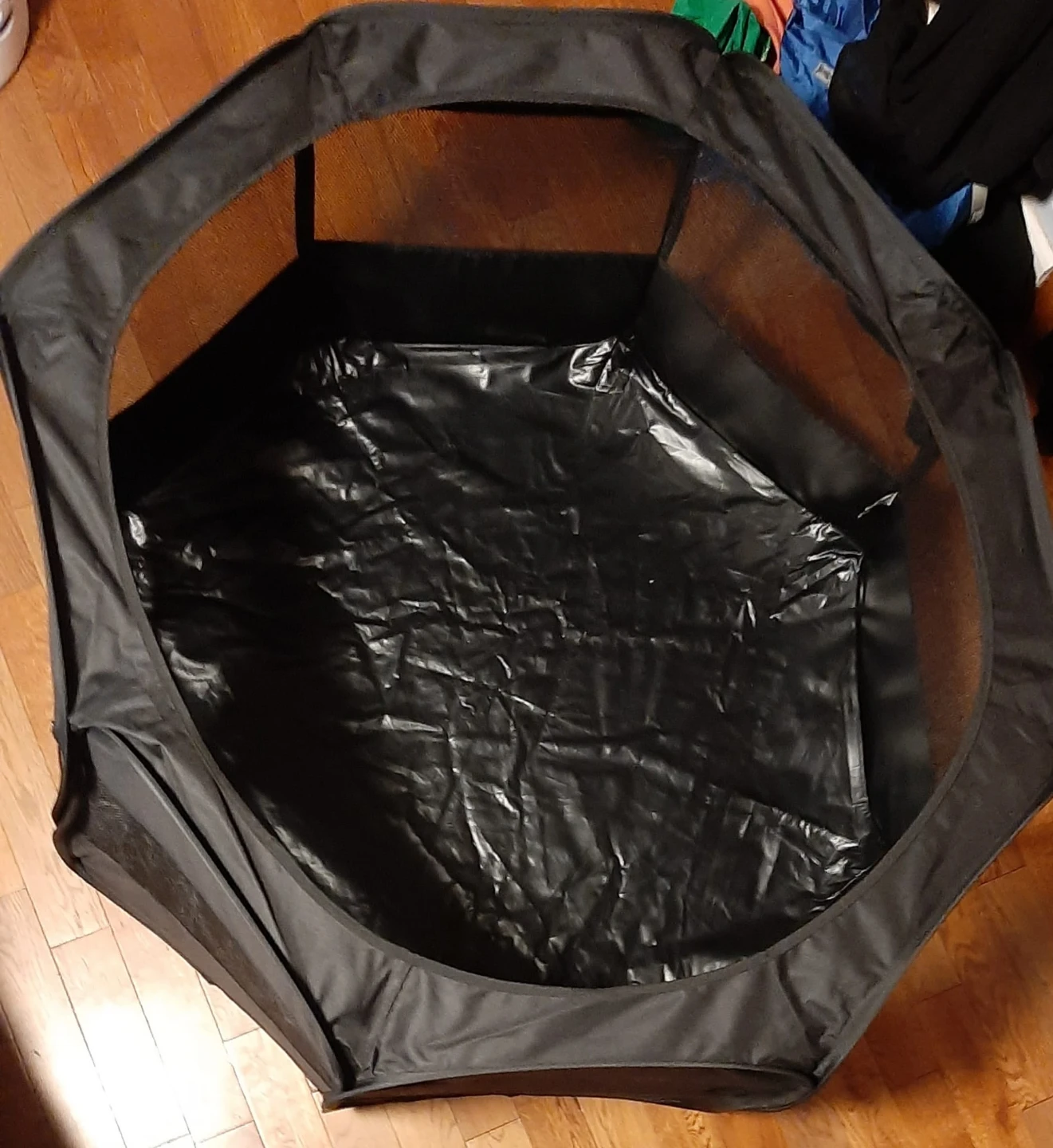 TOP 28" Soft-Sided Portable Playpen - photo 4