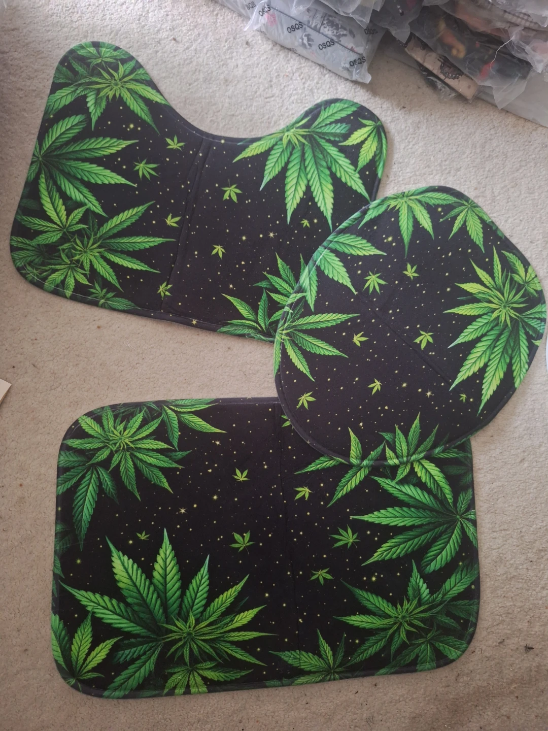 NEW 3 Piece Marijuana Leaf Bath Mat Set 💚 - photo 2