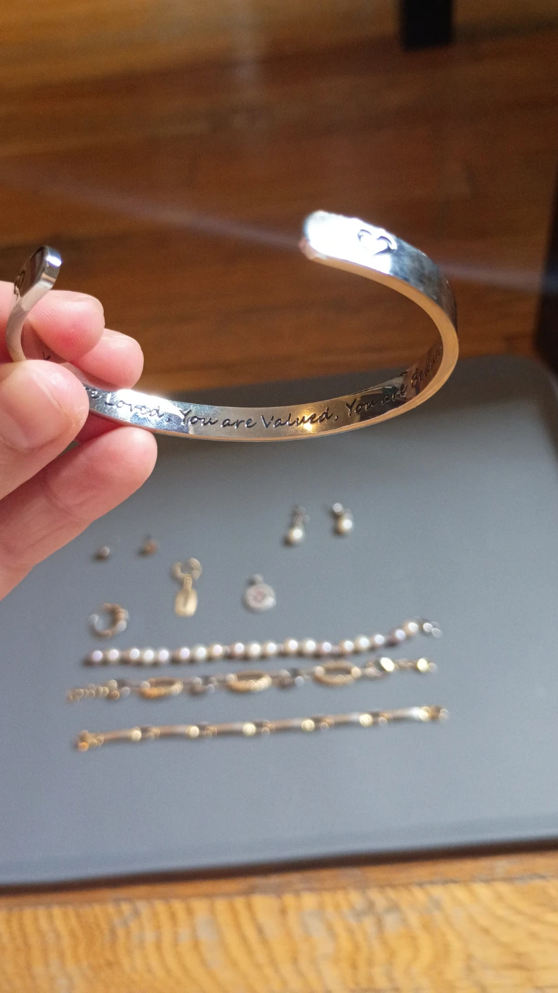 Assorted Jewelry Lot: Bracelets, Ring, Earrings, Pendant - photo 5