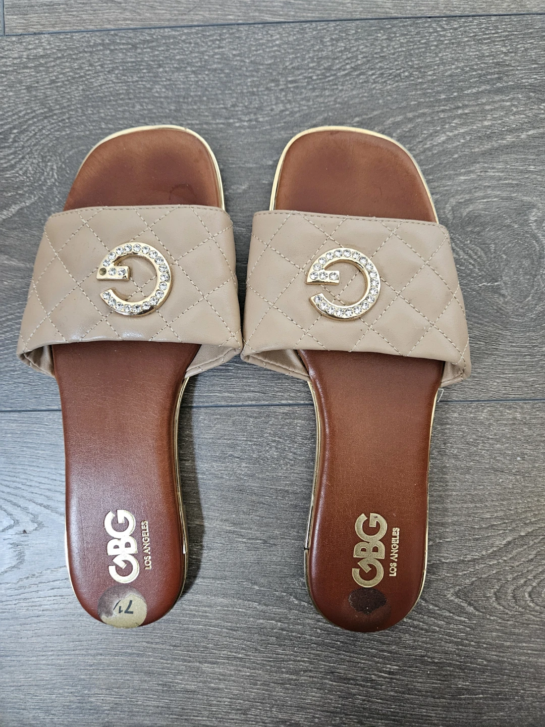 GBG Los Angeles Beige Quilted Slides - Size 7.5