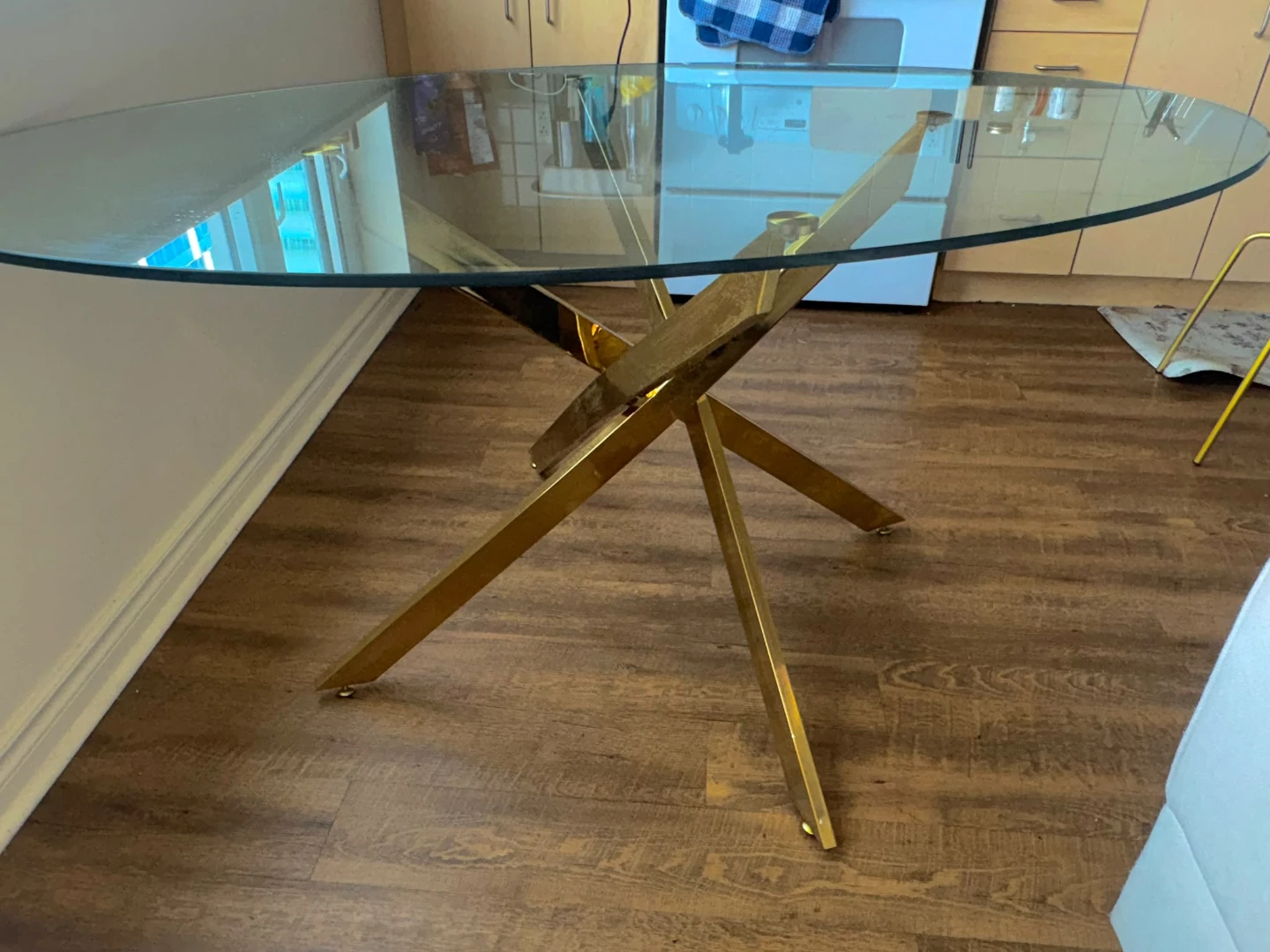 LIKE-NEW FURNITURE FOR SALE – Queen Bed Set + Glass Dining Table