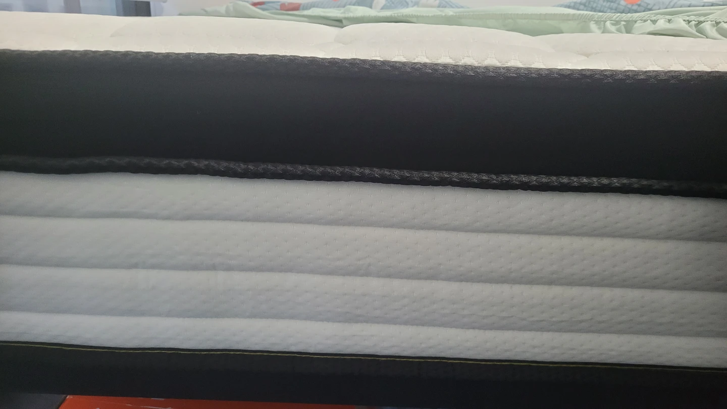 Queen size Mattress - photo 4