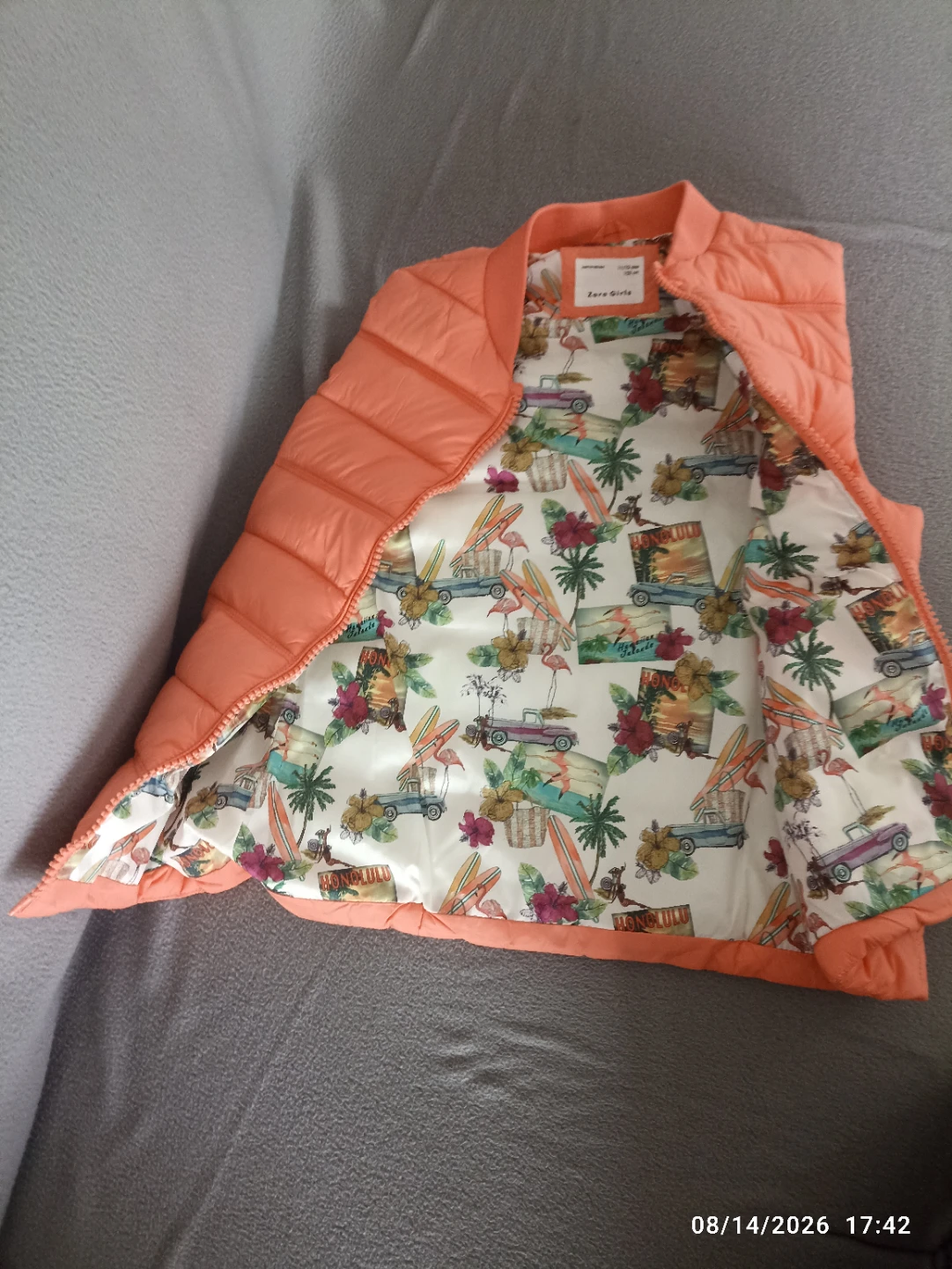 Zara Girls Puffer Vest Coral Hawaiian Print Size 11/12 - photo 3