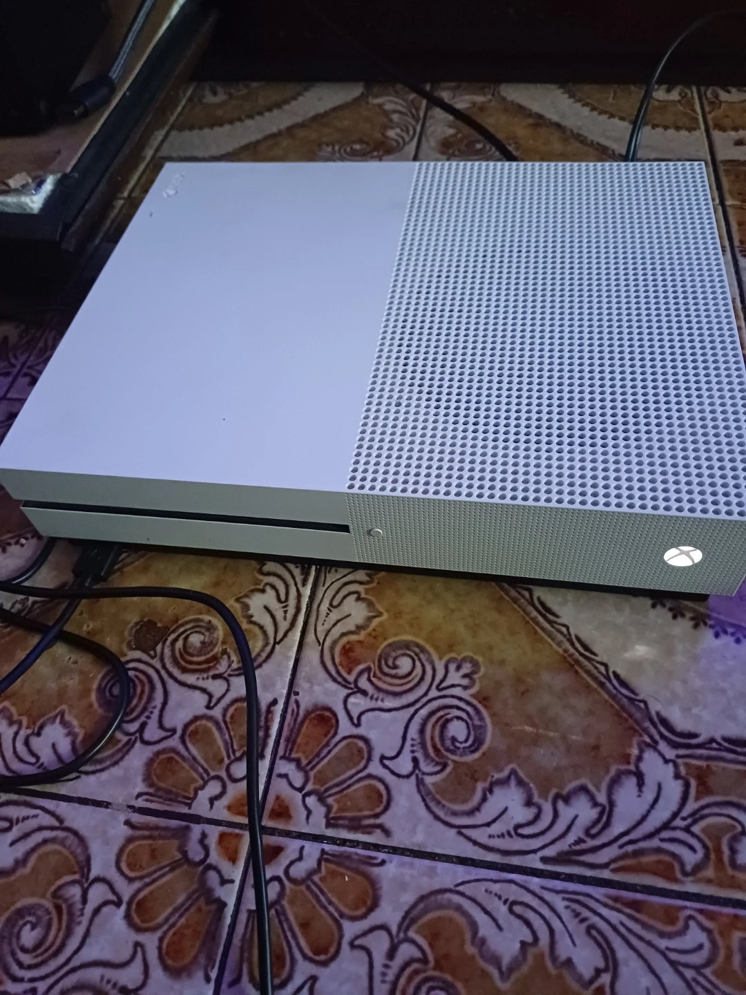 Xbox One 1TB Console - photo 2