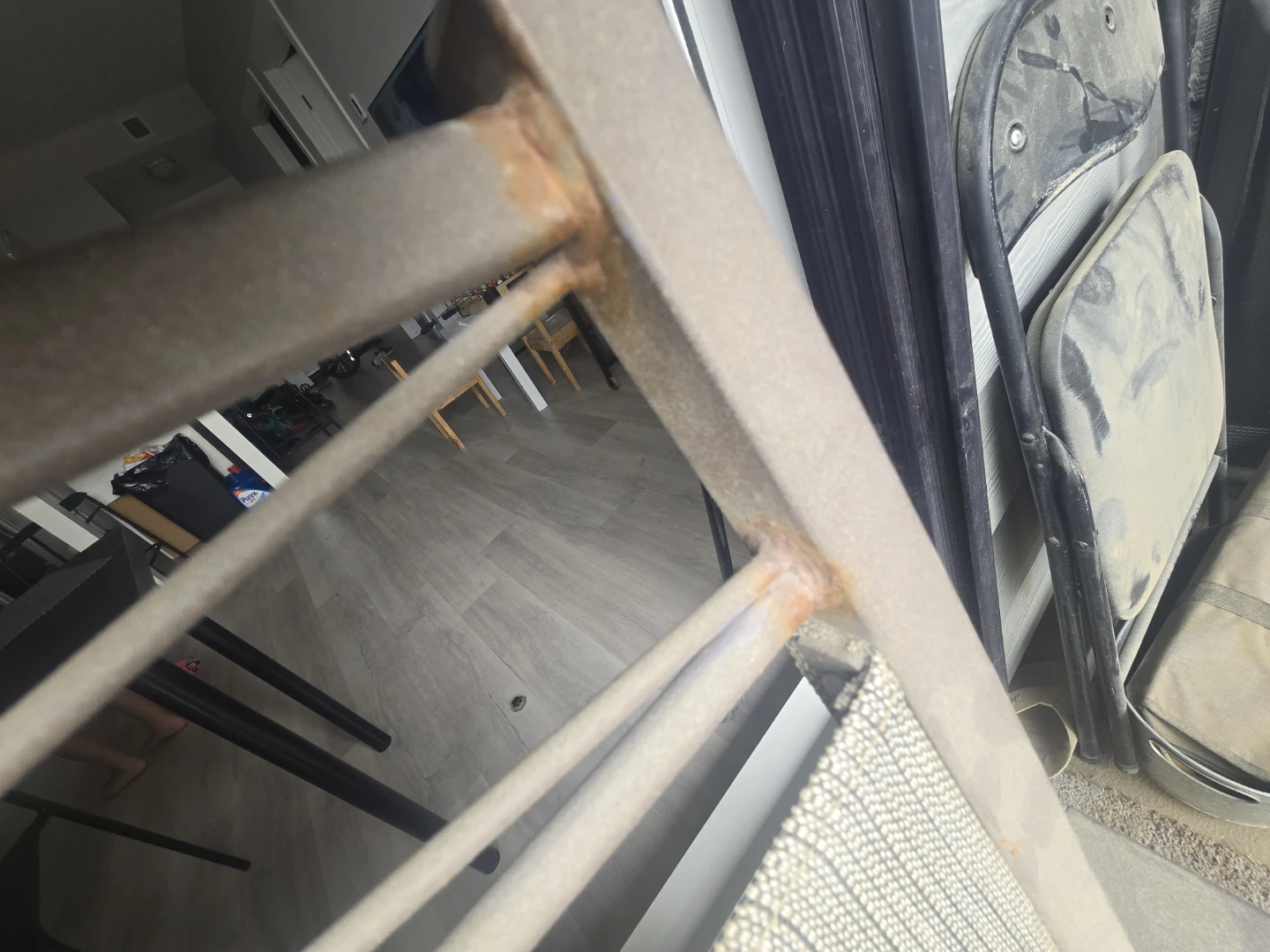 Glass top patio table with 6 chairs - photo 2