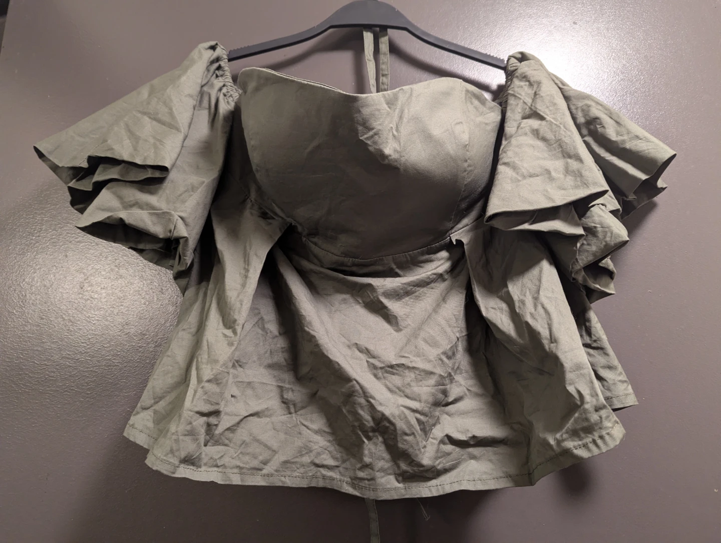 NWT Maysha Brand Olive Green Ruffled Lace-Up Crop Top! 👚