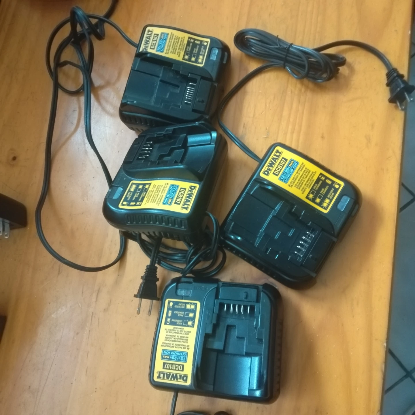 Bateri chargers