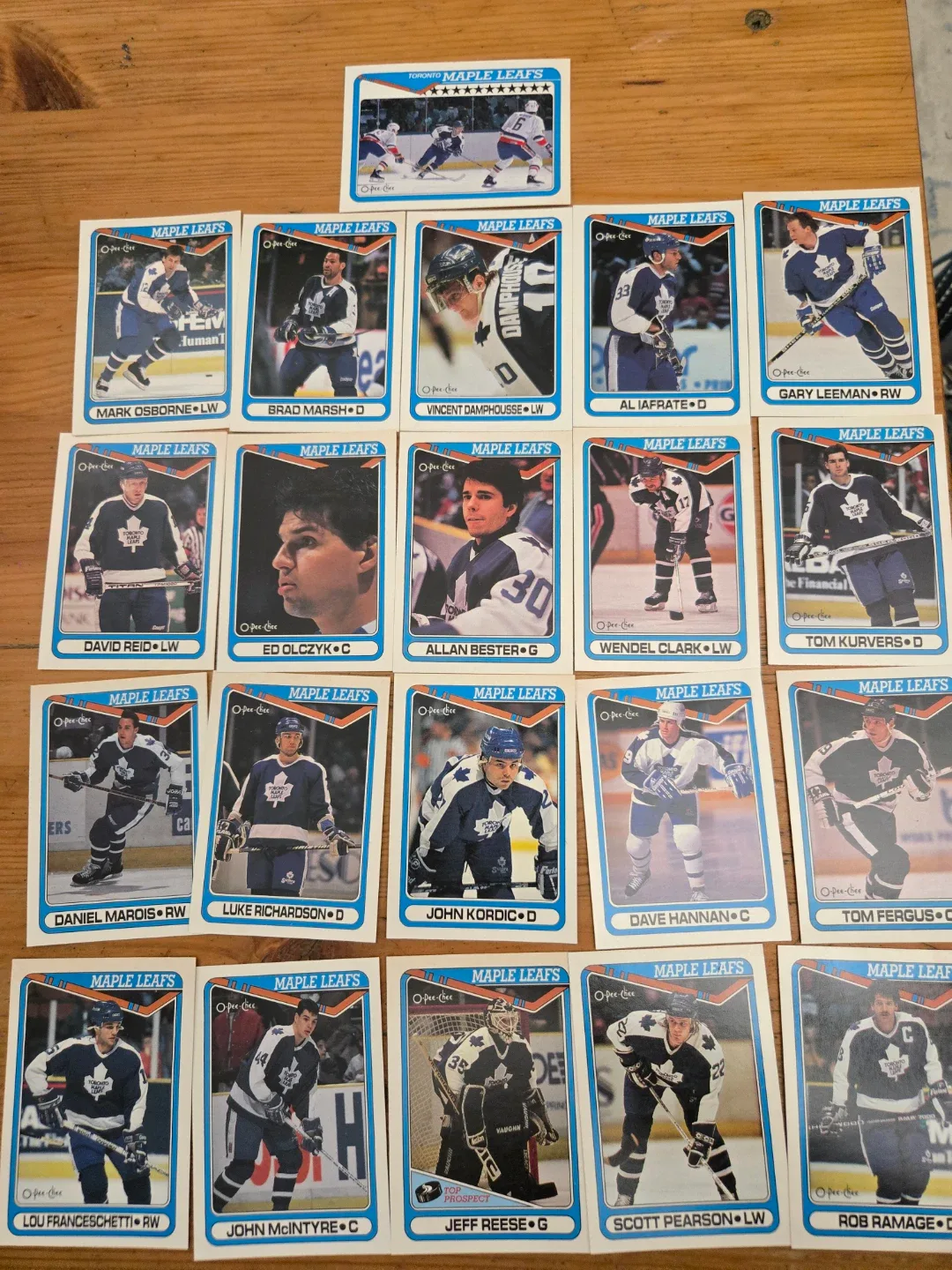 Maple leafs hockey cards