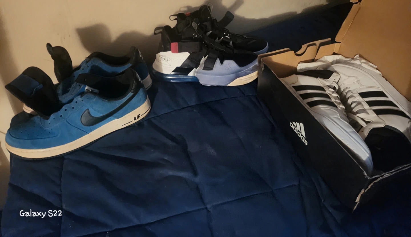 Nike Air Force 1 Nike Air Edge 270  Adidas  Mid Sneakers