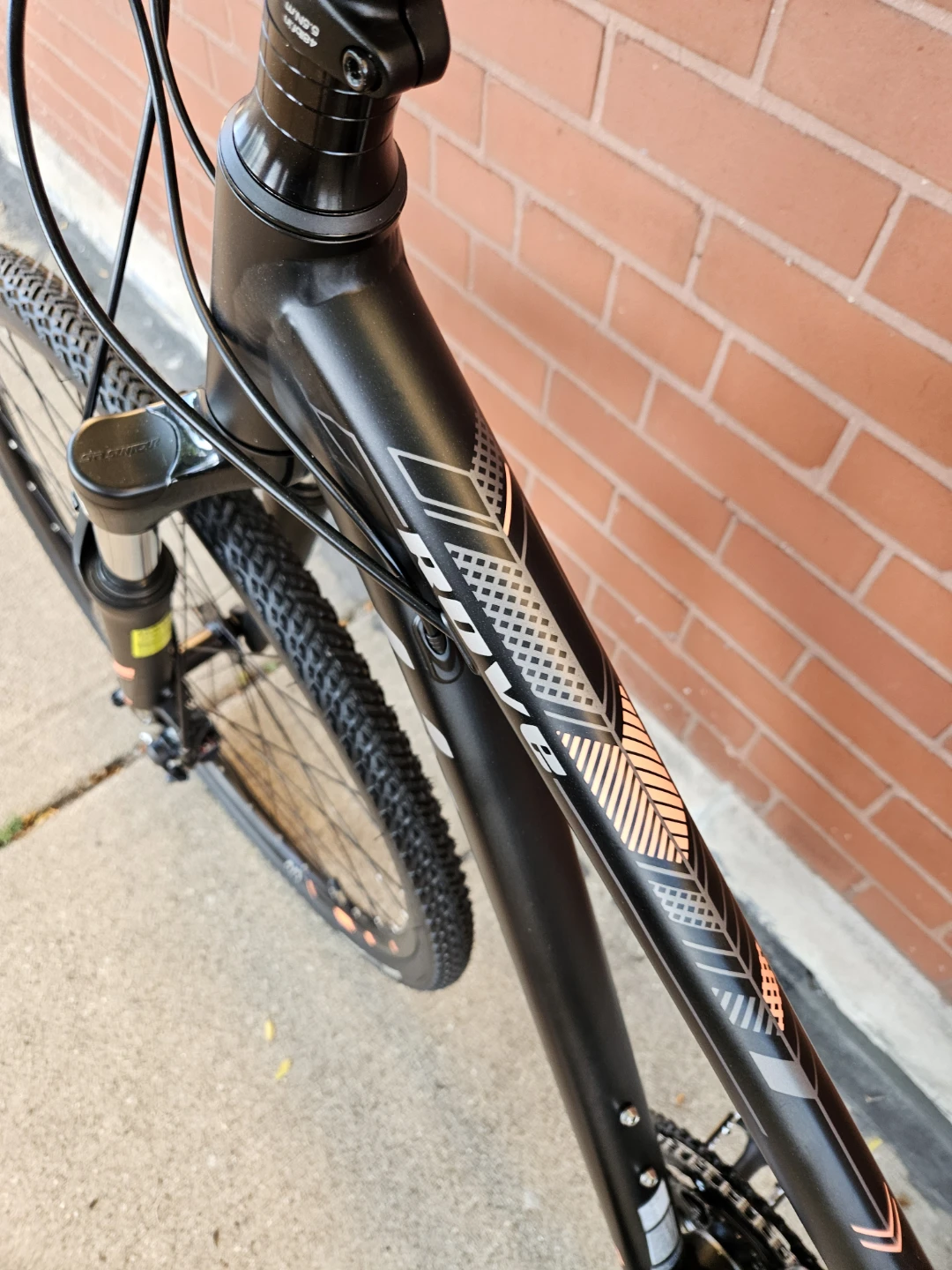Like new! LIV ROVE Hybrid Bike - photo 4