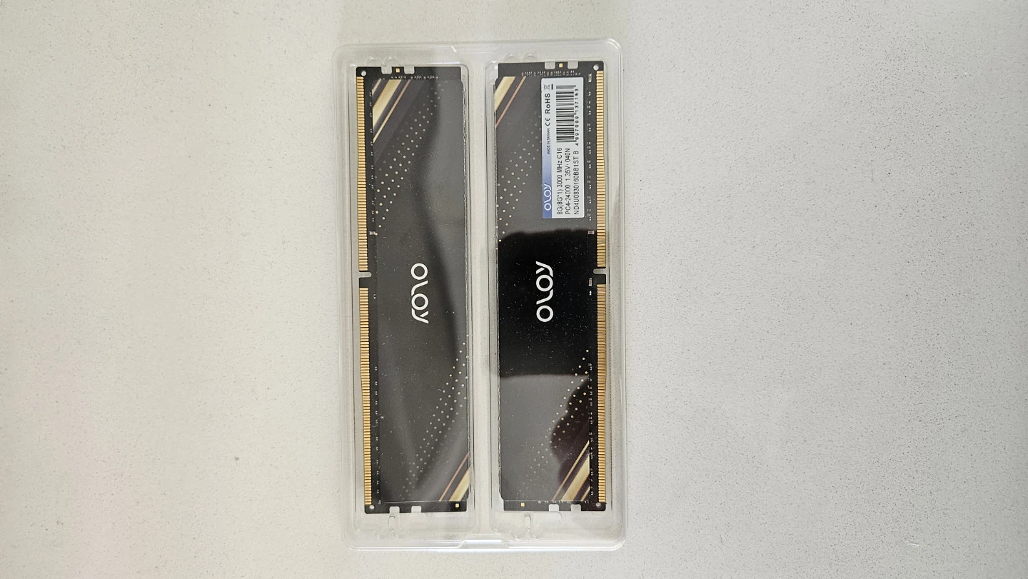 2x 8gb(total 16gb) OLOy DDR4 RAM Modules