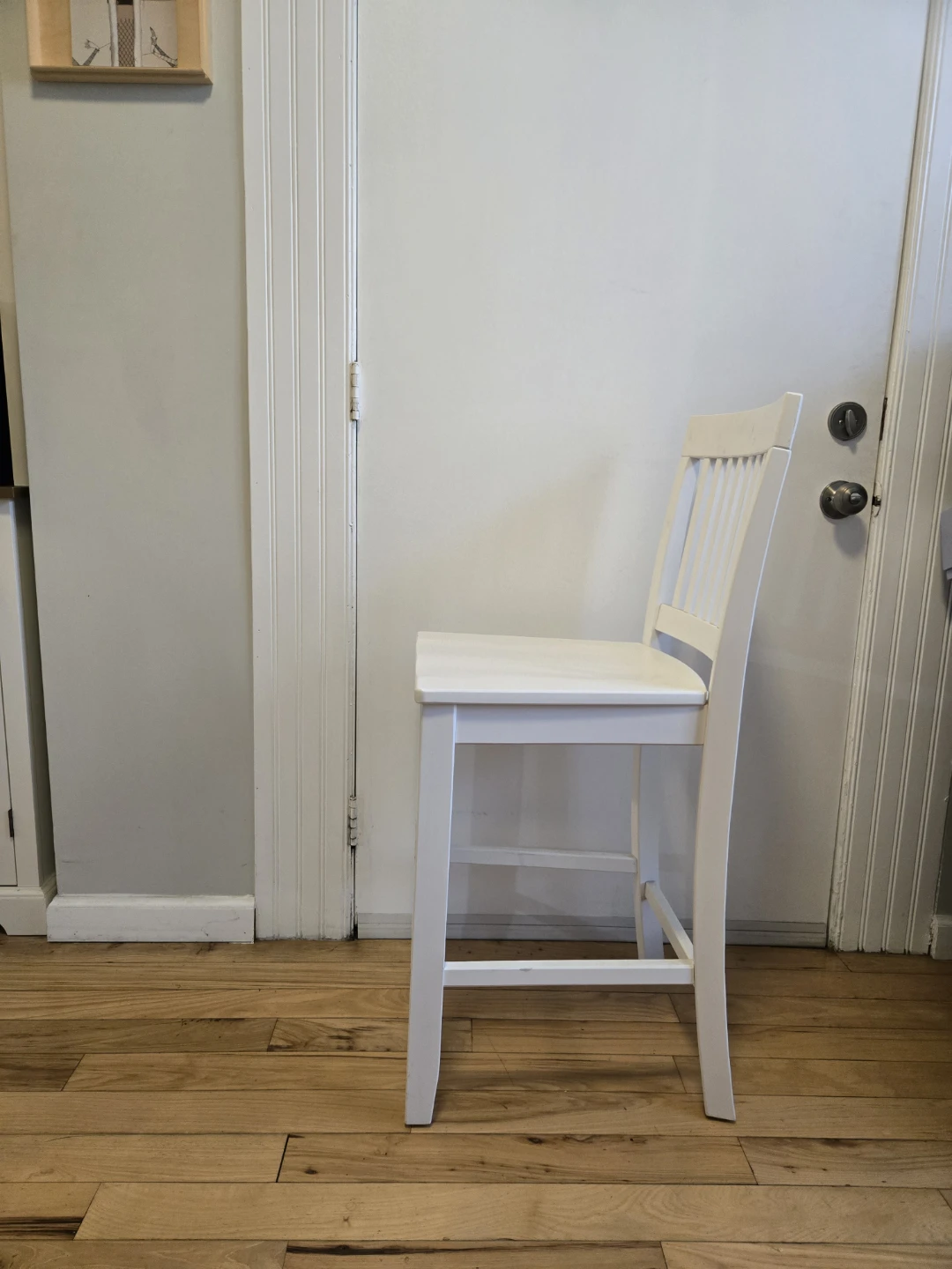 White Bar Stool - photo 3