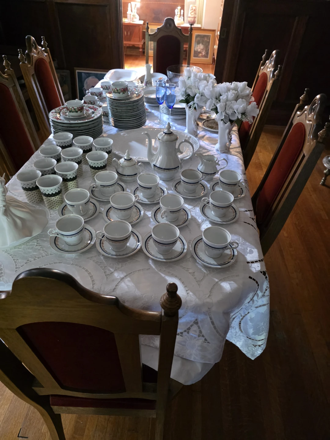 Dining room set with 6 chairs and tablr - photo 2