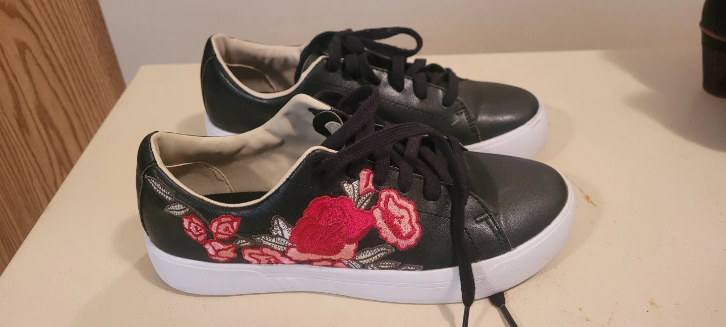 Black embroidered floral sneakers