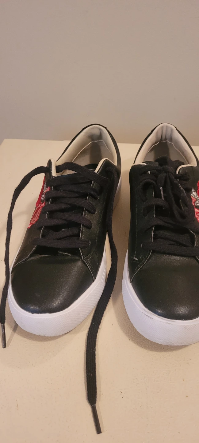 Black embroidered floral sneakers - photo 2