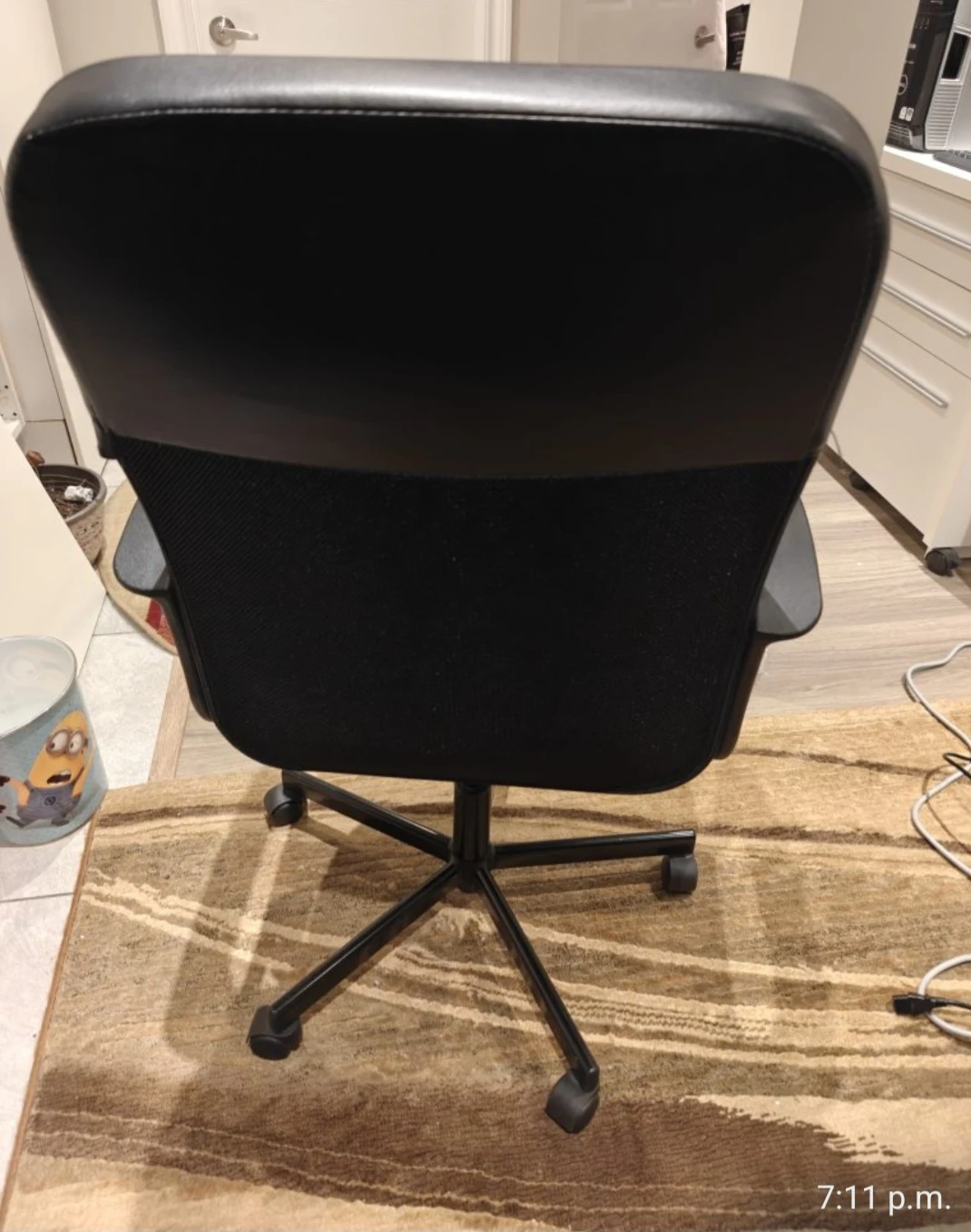 Black Office Chair - photo 3