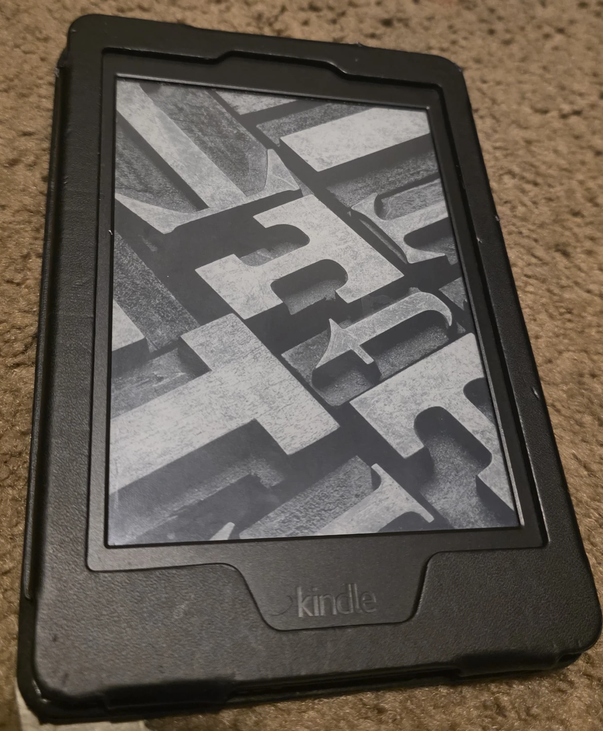 Amazon Kindle E-Reader with Case