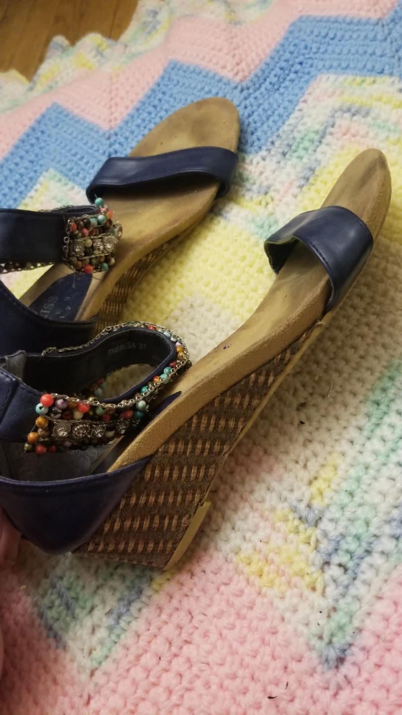 Vintage Kiss Kiss Beaded Strap Sandals - photo 5