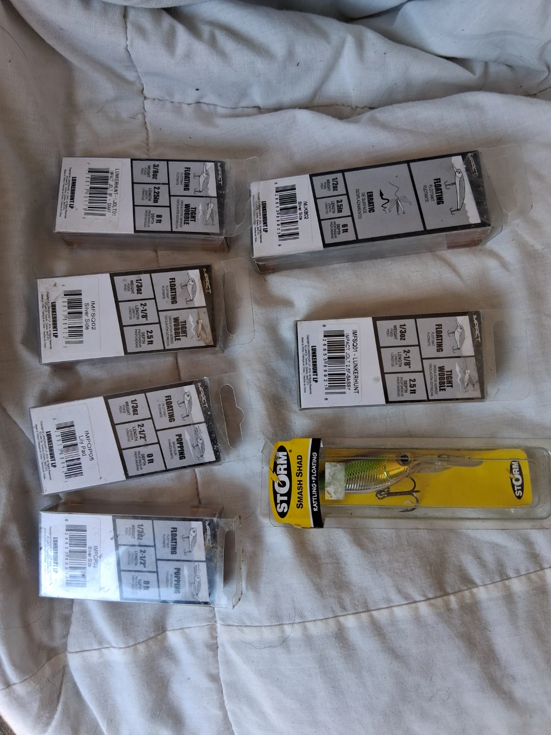 Lot of 7 Fishing Lures - photo 2