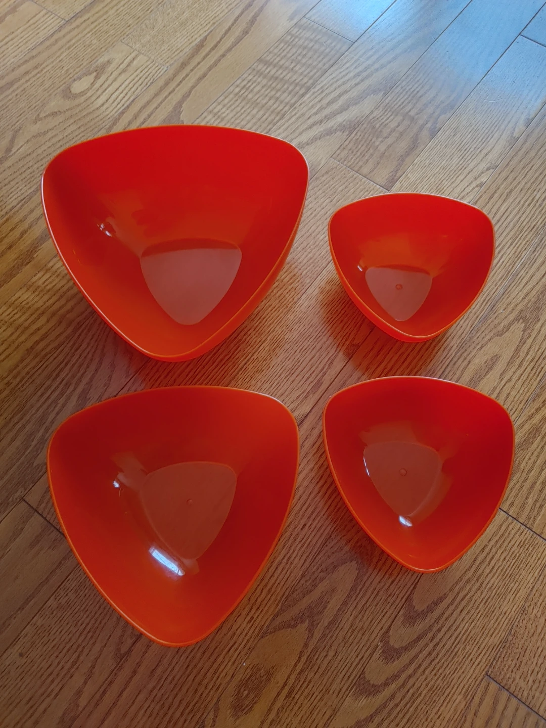 Nesting Bowls