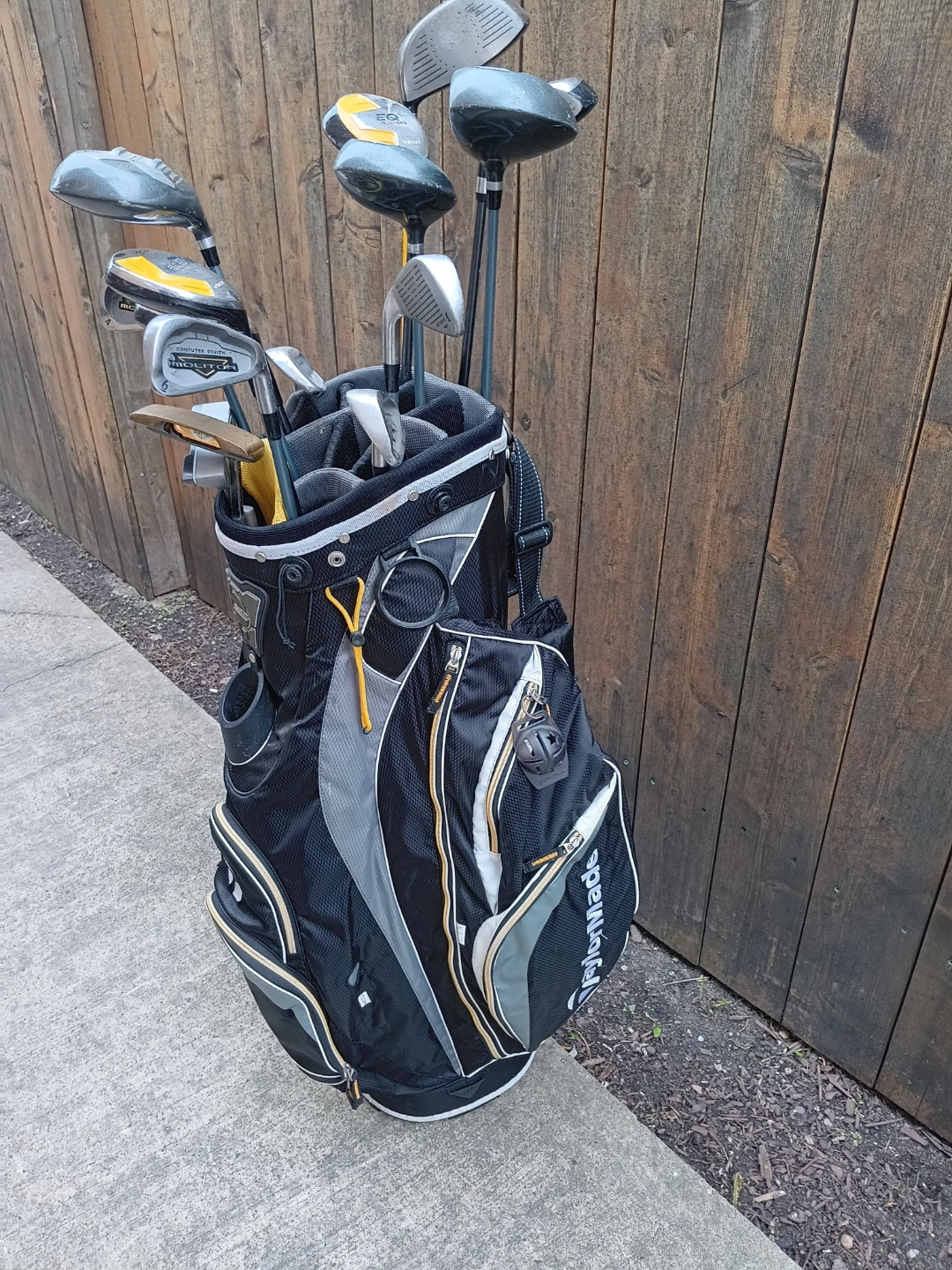 TaylorMade Golf Bag with Assorted Clubs