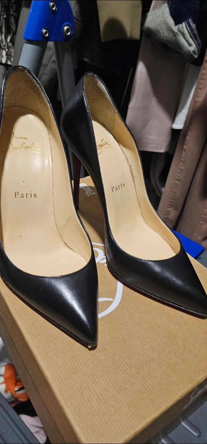 Christian Louboutin Black Leather pigalle Pumps Size 36
