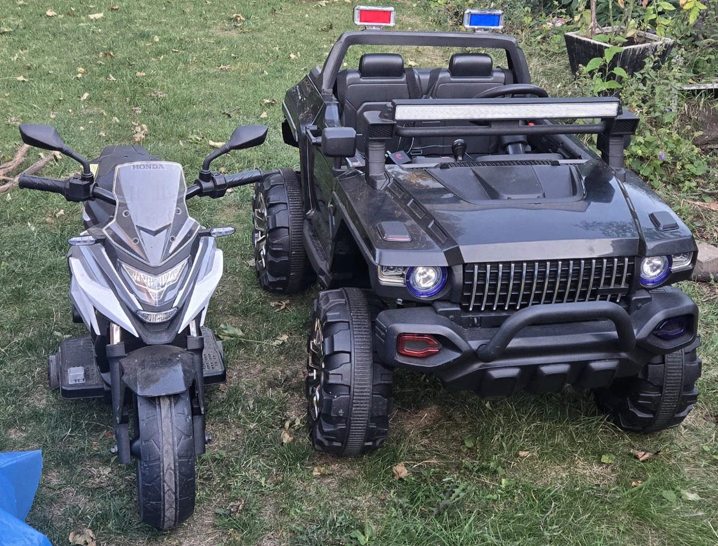 Honda Ride-On Motorcycle and car