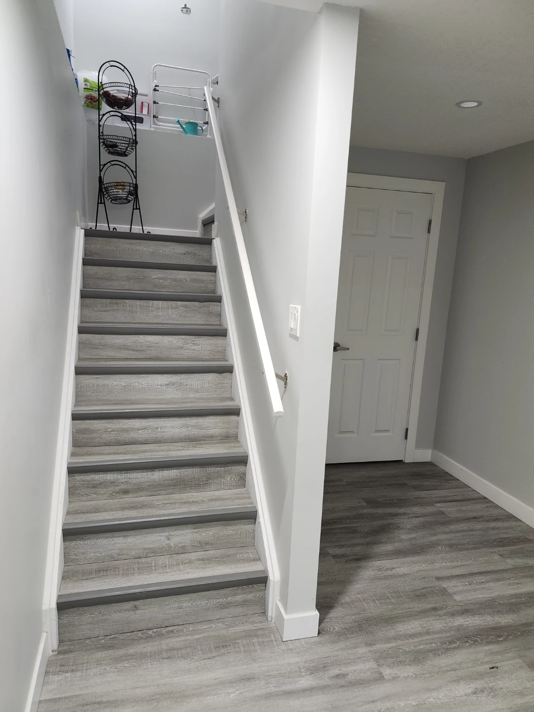 Rent for basement - photo 3