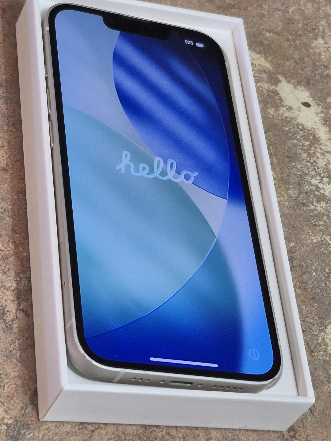 Apple iPhone 13 128GB Unlocked White