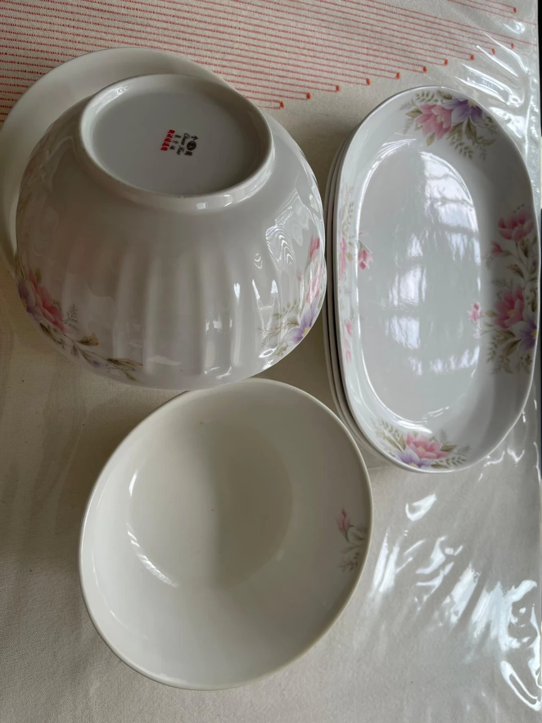 Floral Design Serving Bowls and Plates Set - photo 2
