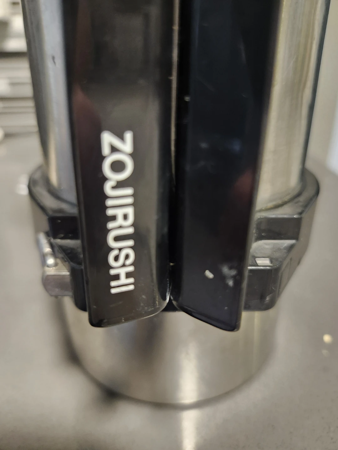 Zojirushi Stainless Steel Thermos - photo 5