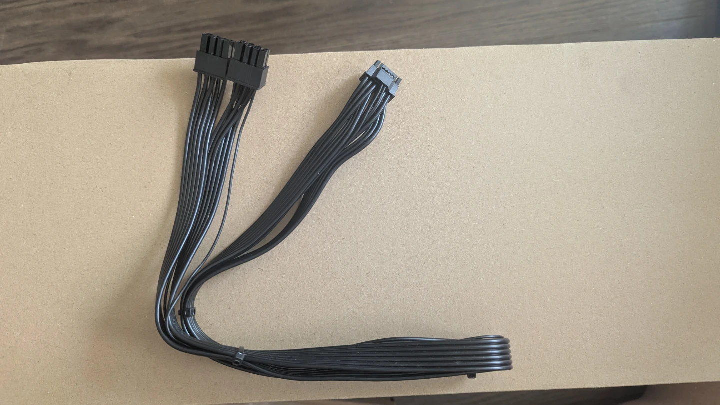 Corsair 600W PCIe 5.1 12V-2x6 Type-4 PSU Power Cable - photo 4