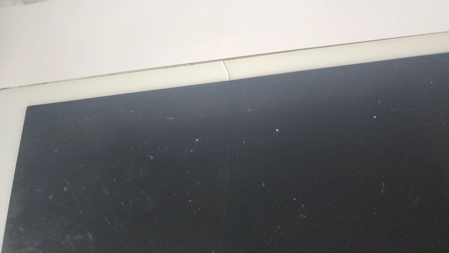 Ipad Air 2 With Cracked Screen and Keyboard Case - photo 4
