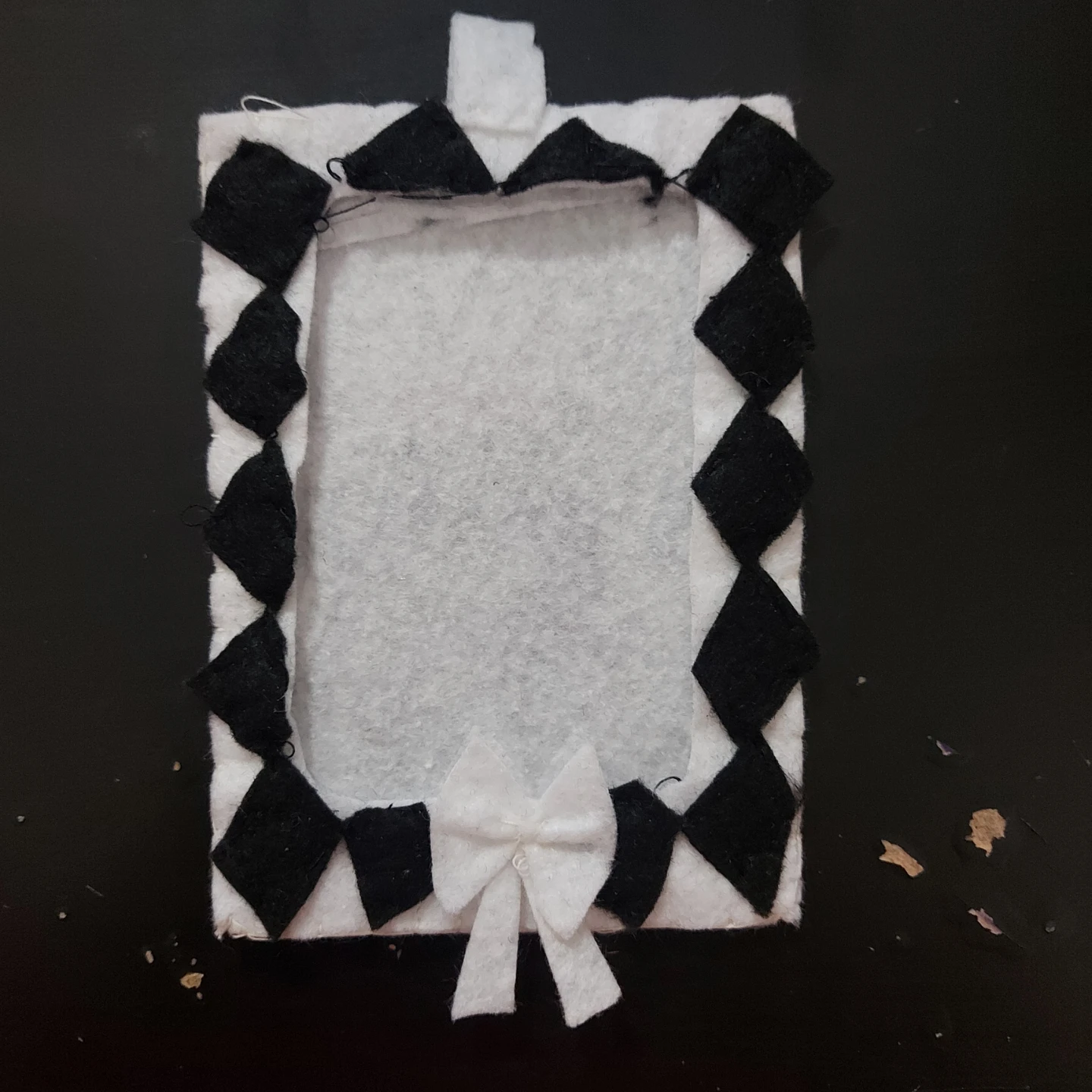 Making custom felt photo card holder